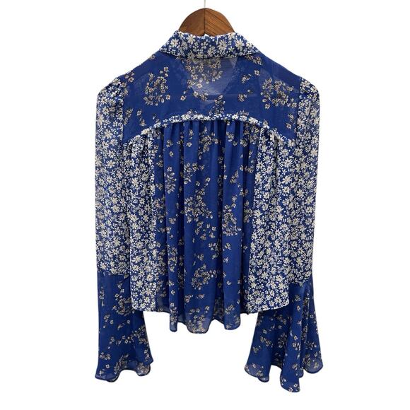 Free People Blue Floral Bell Sleeve Blouse - Size S/P Petite - Picture 6 of 6